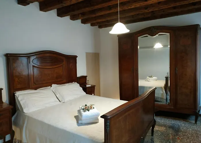 Apartman Ca Marga Cannaregio - Venetian Style 2 Bedroom